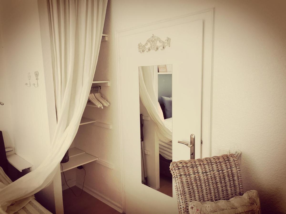 "Maison Blanche" - Das Gemuetliche Garten-Apartment Zwischen Koeln Und Duesseldorf Гревенброх Екстериор снимка