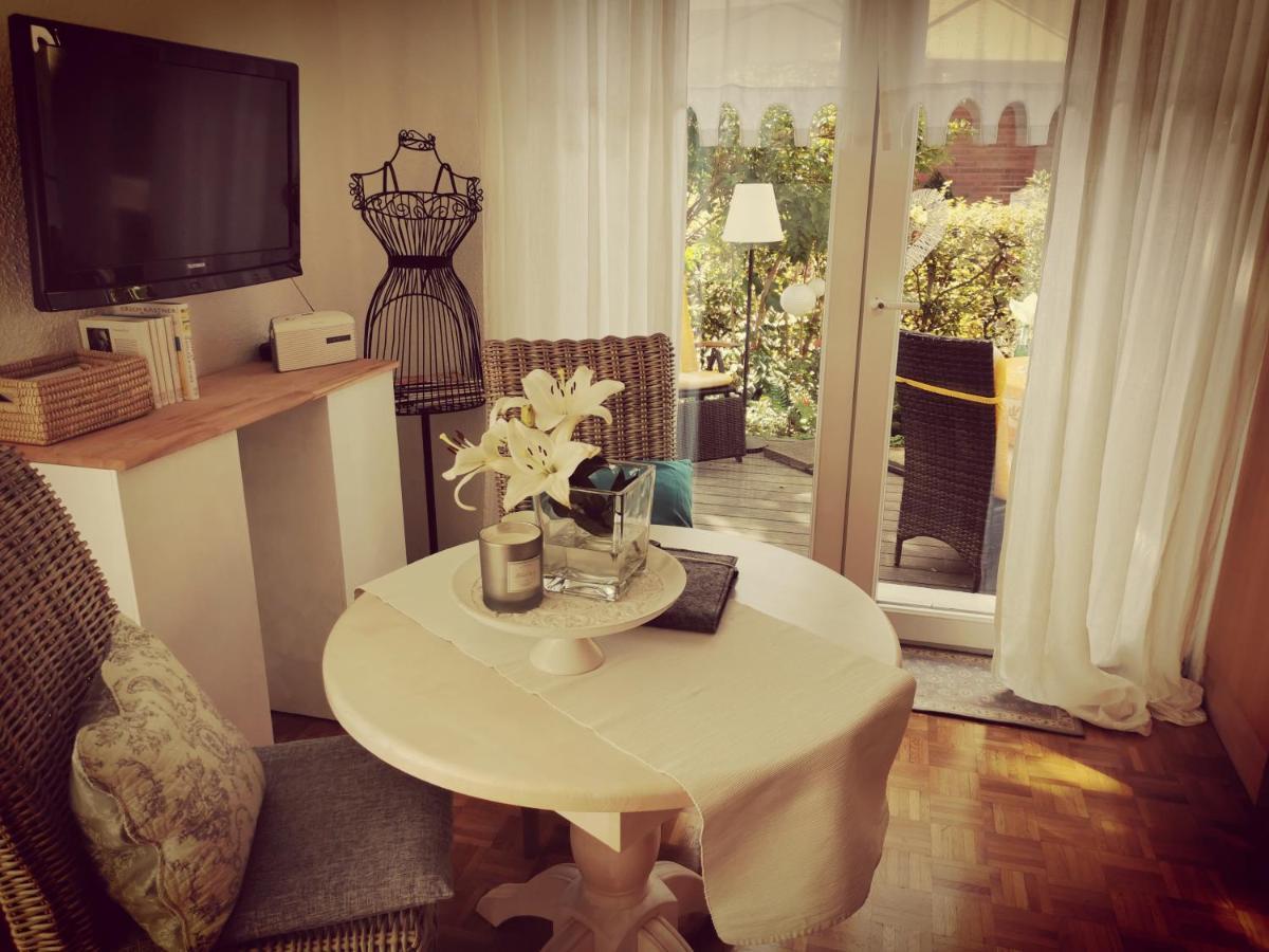 "Maison Blanche" - Das Gemuetliche Garten-Apartment Zwischen Koeln Und Duesseldorf Гревенброх Екстериор снимка