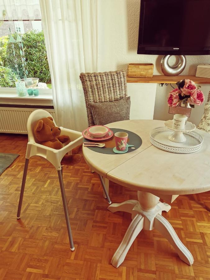"Maison Blanche" - Das Gemuetliche Garten-Apartment Zwischen Koeln Und Duesseldorf Гревенброх Екстериор снимка
